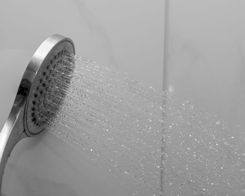 Eau filtrée au robinet, sans chlore ni résidus